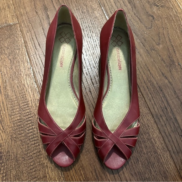 Naturalizer Red Leather Strappy Wedge Pump EUC 9.5 M - Picture 2 of 6